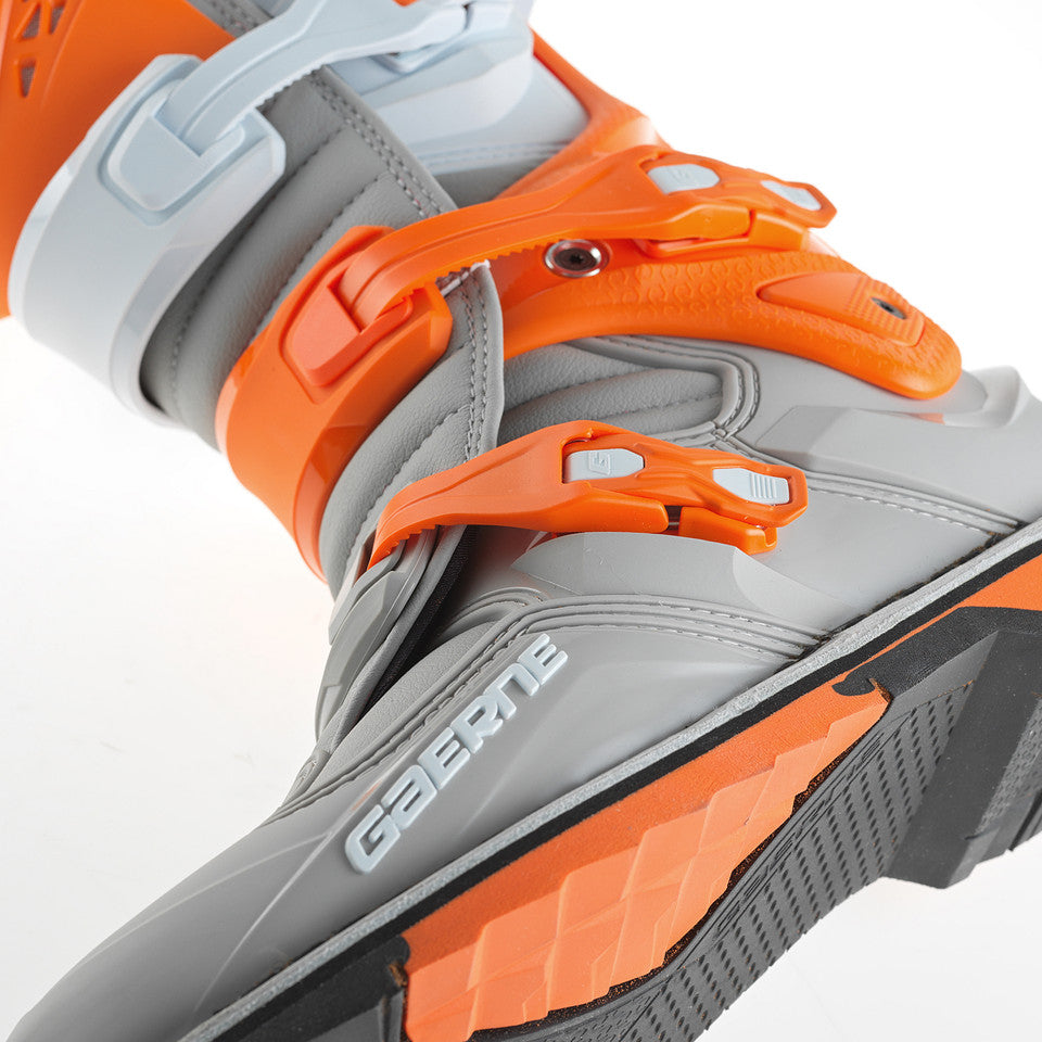 BOTAS GAERNE SG22 NARANJA/GRIS/BLANCO